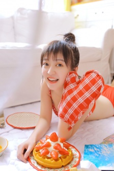 边啃奶头边躁狠狠躁金莲